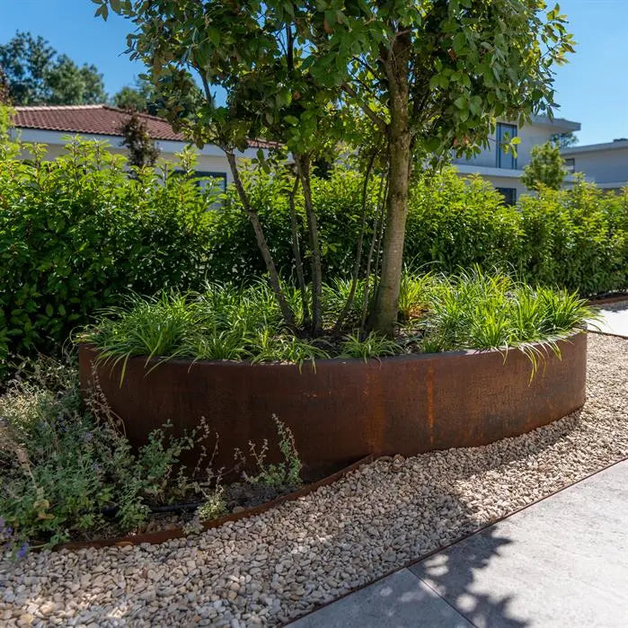 Maceta ovalada de acero corten de 120 x 80 x 60 cm
