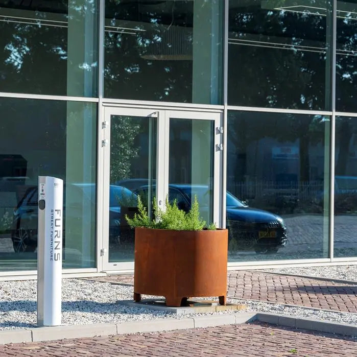 Maceta redonda de acero corten con patas, 120 x 80 cm