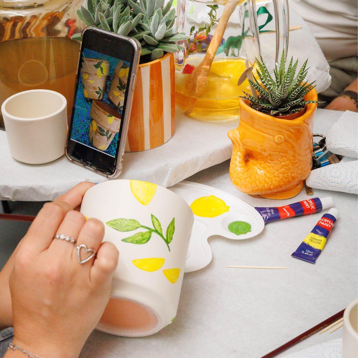 Kolibri Creatives | Kit de pintura para 8 vasos de flores + suculentas | para pelo menos 4 pessoas | Visionário criativo