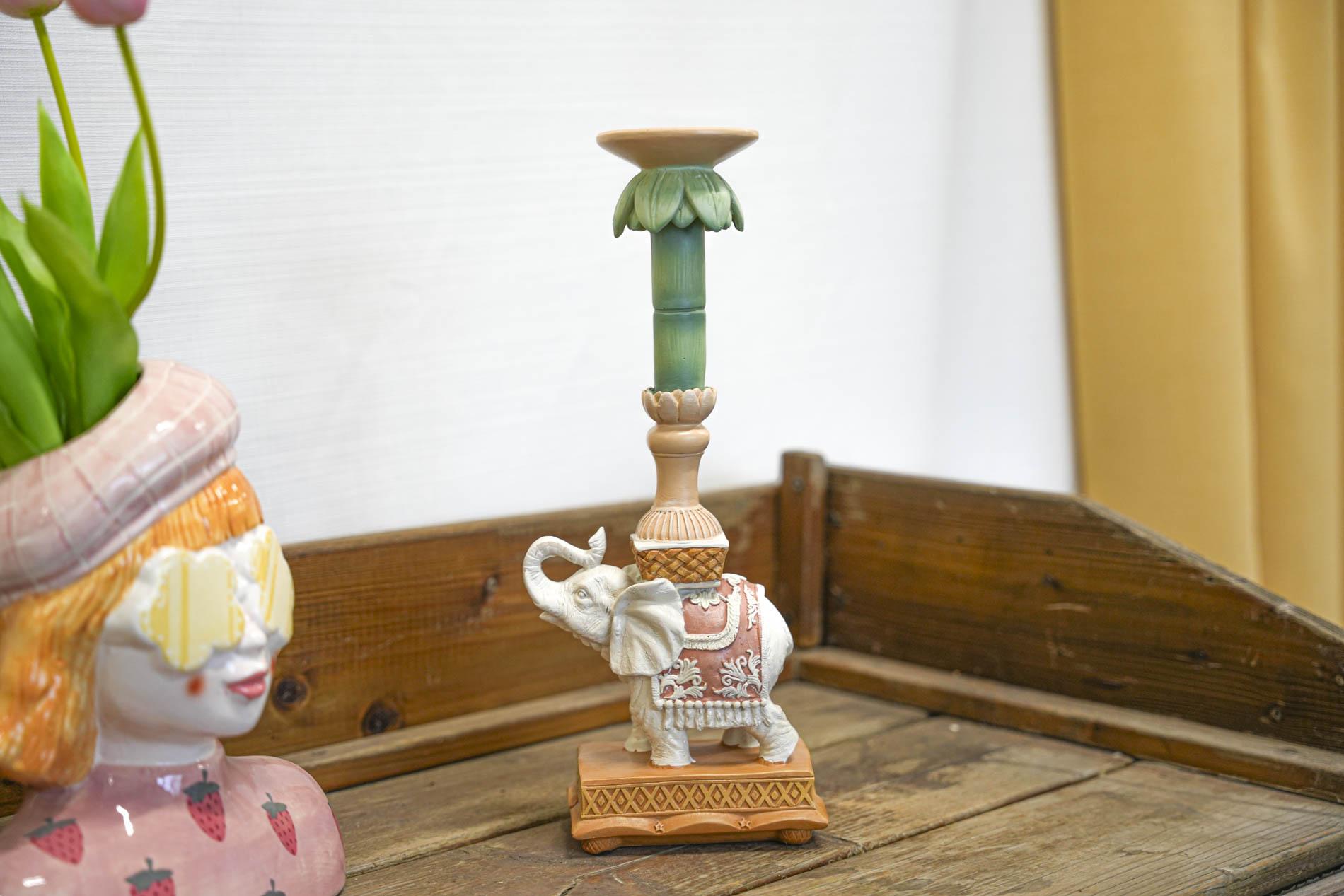 Kerzenständer – Elefantenmotiv, rosa/grün – Polyresin – 34,50 cm